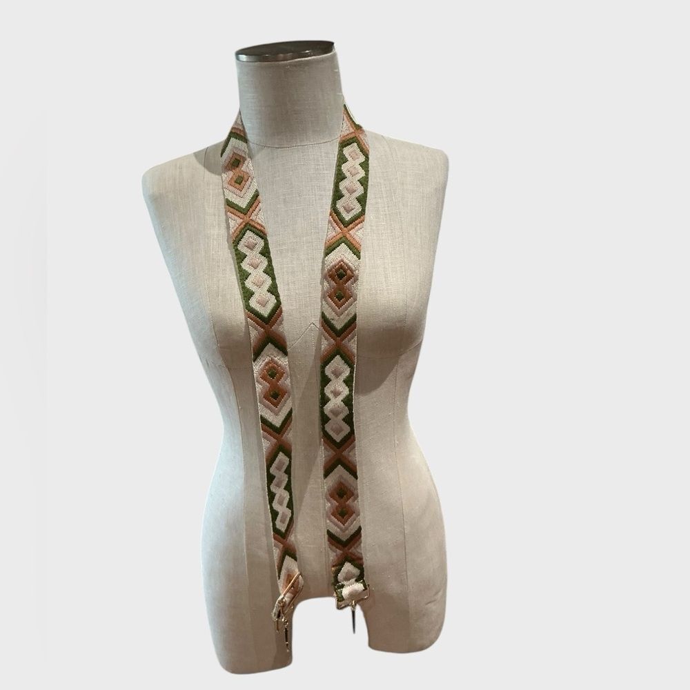 Boho Embroidered Adjustable Purse Strap Gold Hardware 1.5” Wide NWOT